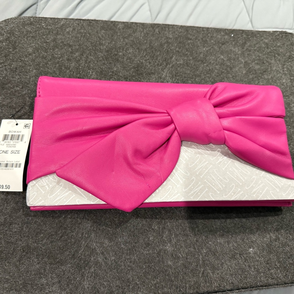 Elegant Pink Bow Clutch